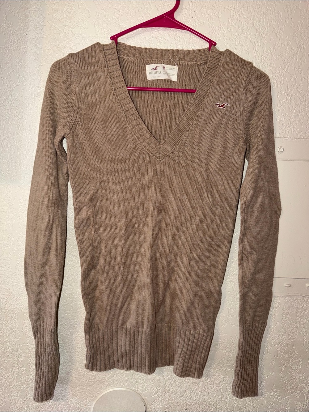 Hollister Women's V-Neck Sweater - Taupe Brown